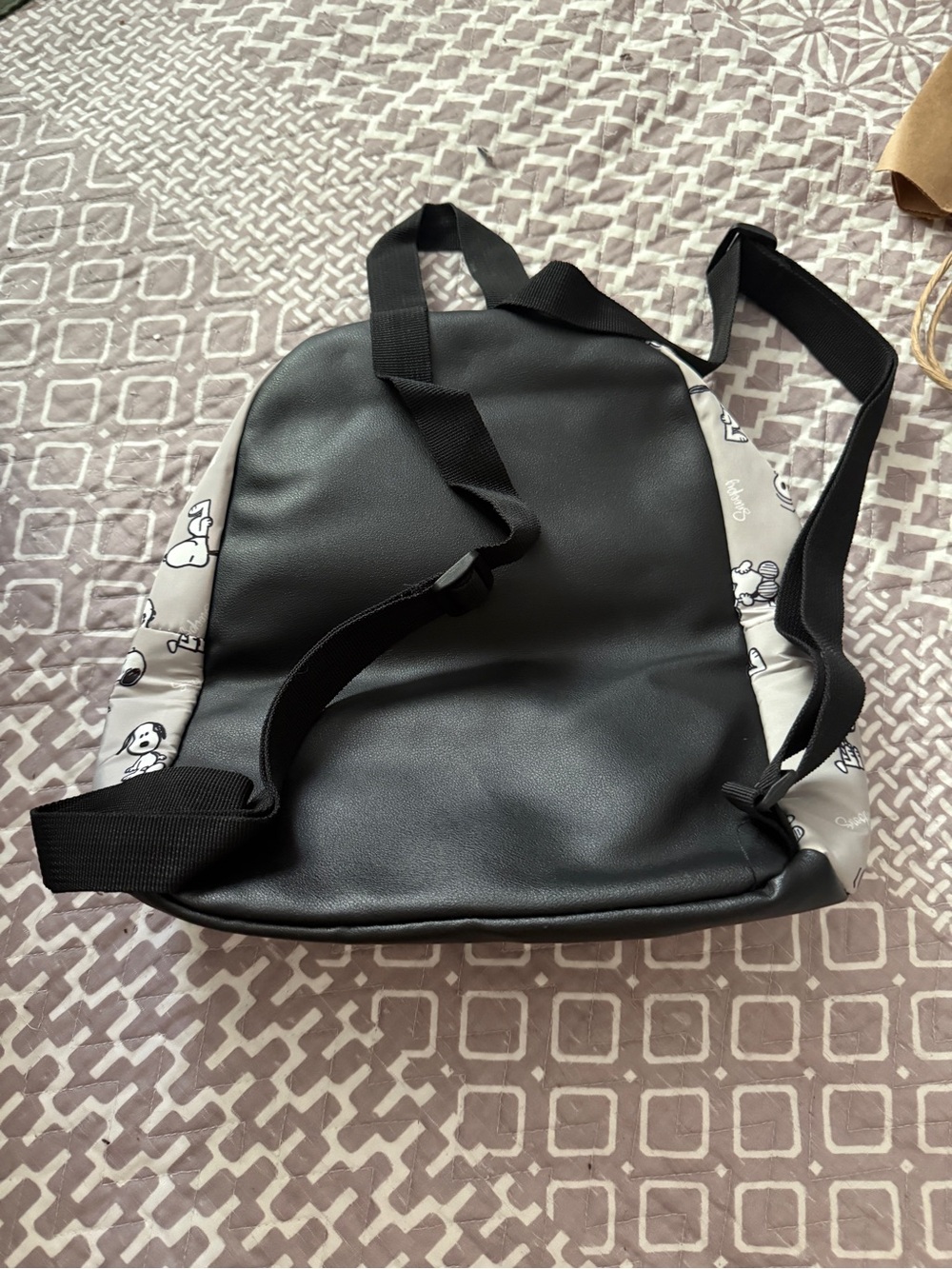 Snoopy Print Grey Mini Backpack - Picture 2 of 4